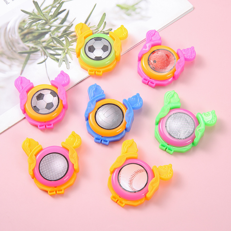 Launcher, ejection, spinning frisbee, outdoor boys' football, launching frisbee, wholesale, street stall, kindergarten small gifts details Picture