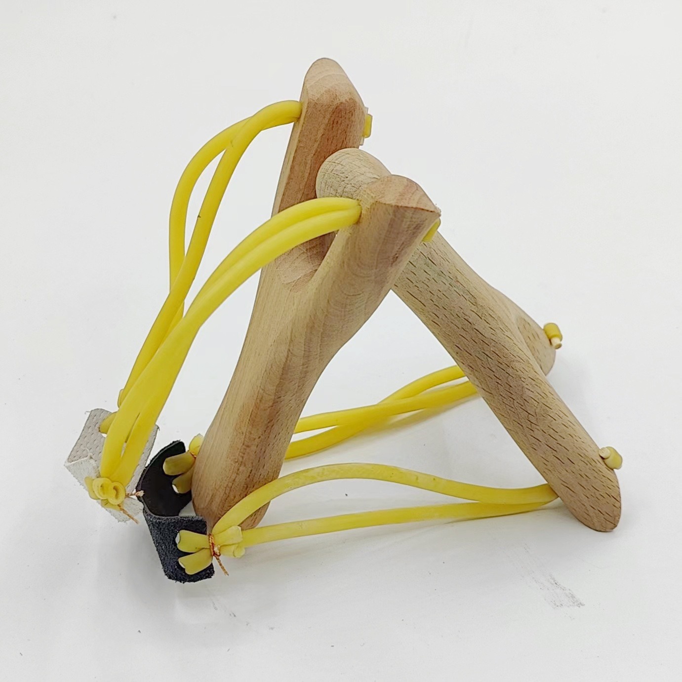 Traditional beech wood slingshot, solid wood, pure handcrafted, beech wood slingshot, children's toy, slingshot made of wood with reverse curvature Specification drawing