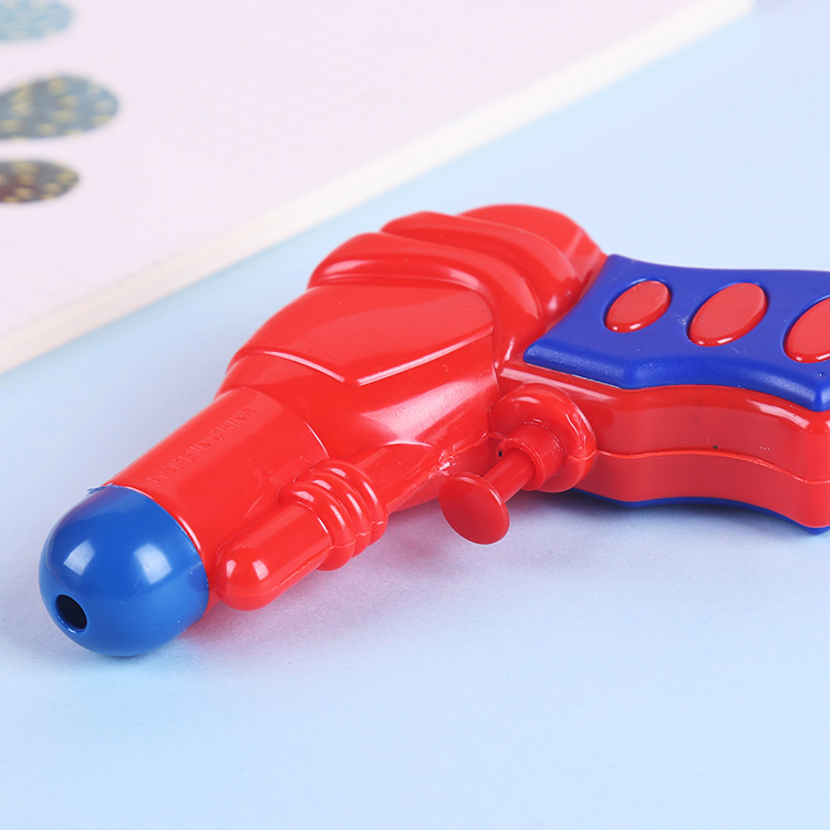 Toy water guns, running man water guns, toy backpacks, children's water guns, toy beach water play, air pressure water guns, toy street stalls Specification drawing