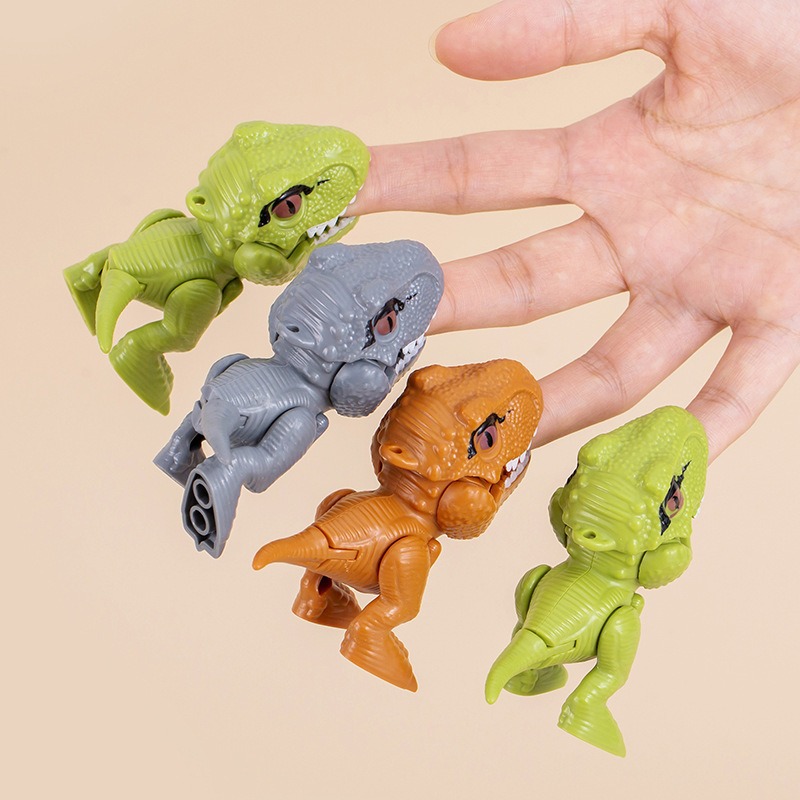 Cartoon finger-biting little dinosaur children's toys, creative prank model toys, articulated little dinosaur toys Application Scenario
