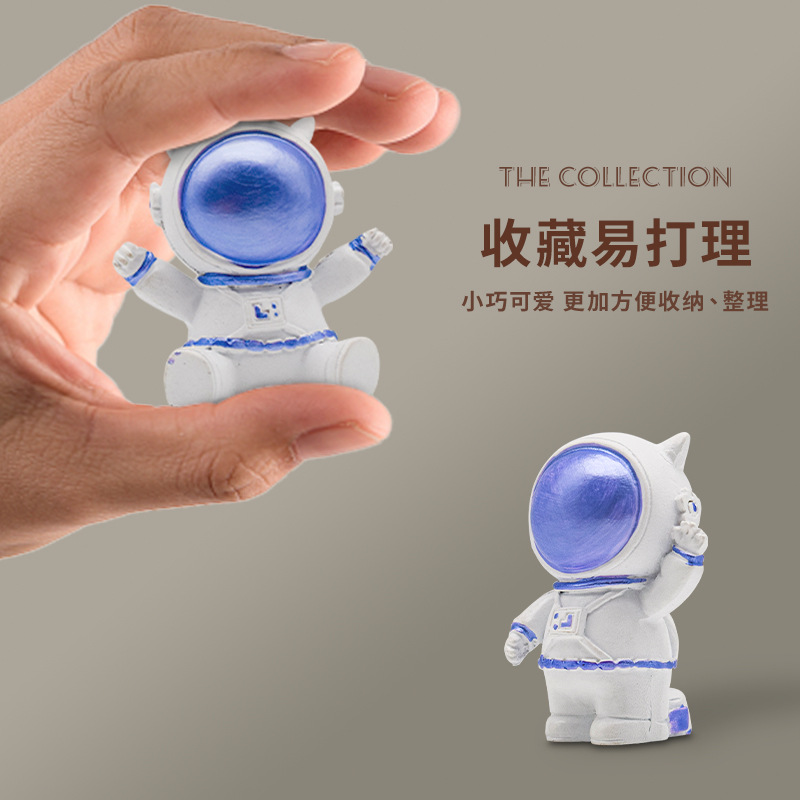Wholesale of creative, new and fun educational and educational toys for space astronaut figurines and models in boxes full figure