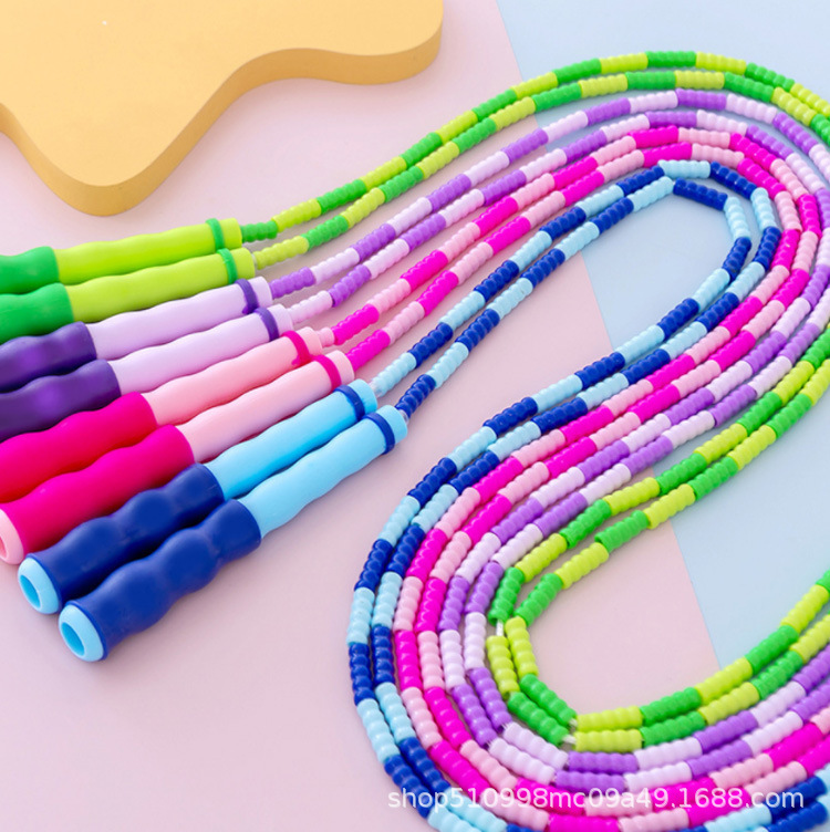 Children's bamboo joint skipping rope, specially designed for primary school students, kindergartens, beginners, first graders, adjustable fitness professional skipping rope, god Application Scenario