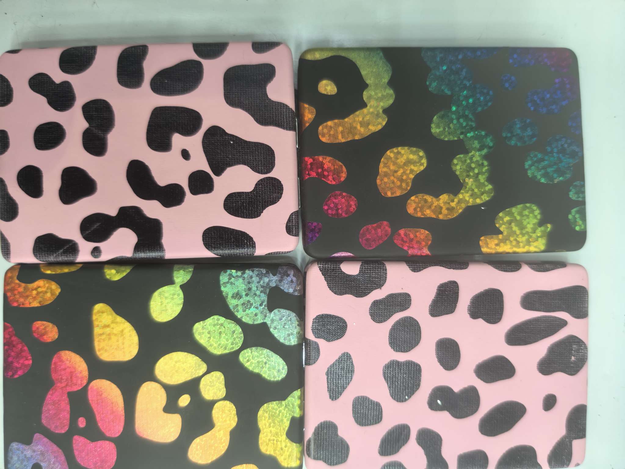 进口日用化妆镜便携口袋镜镜子A013轻巧便携旅行化妆镜子女生化妆用品白底实物图