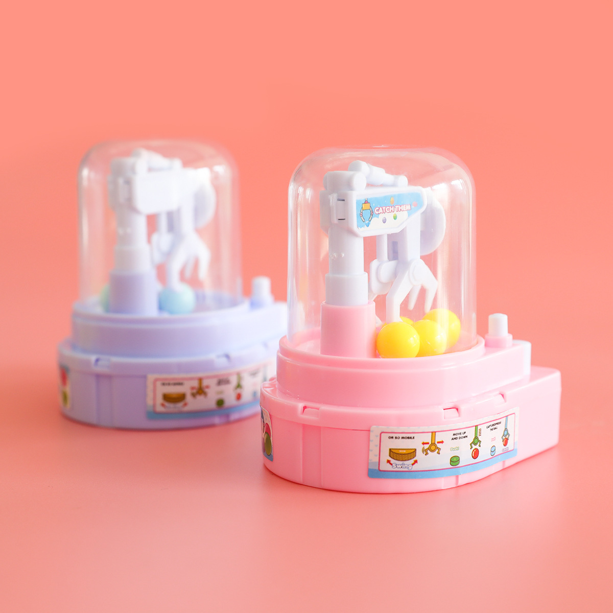 Boys and girls desktop scratch-off game toys, gacha ball graber, candy graber, children's mini claw machine Application Scenario