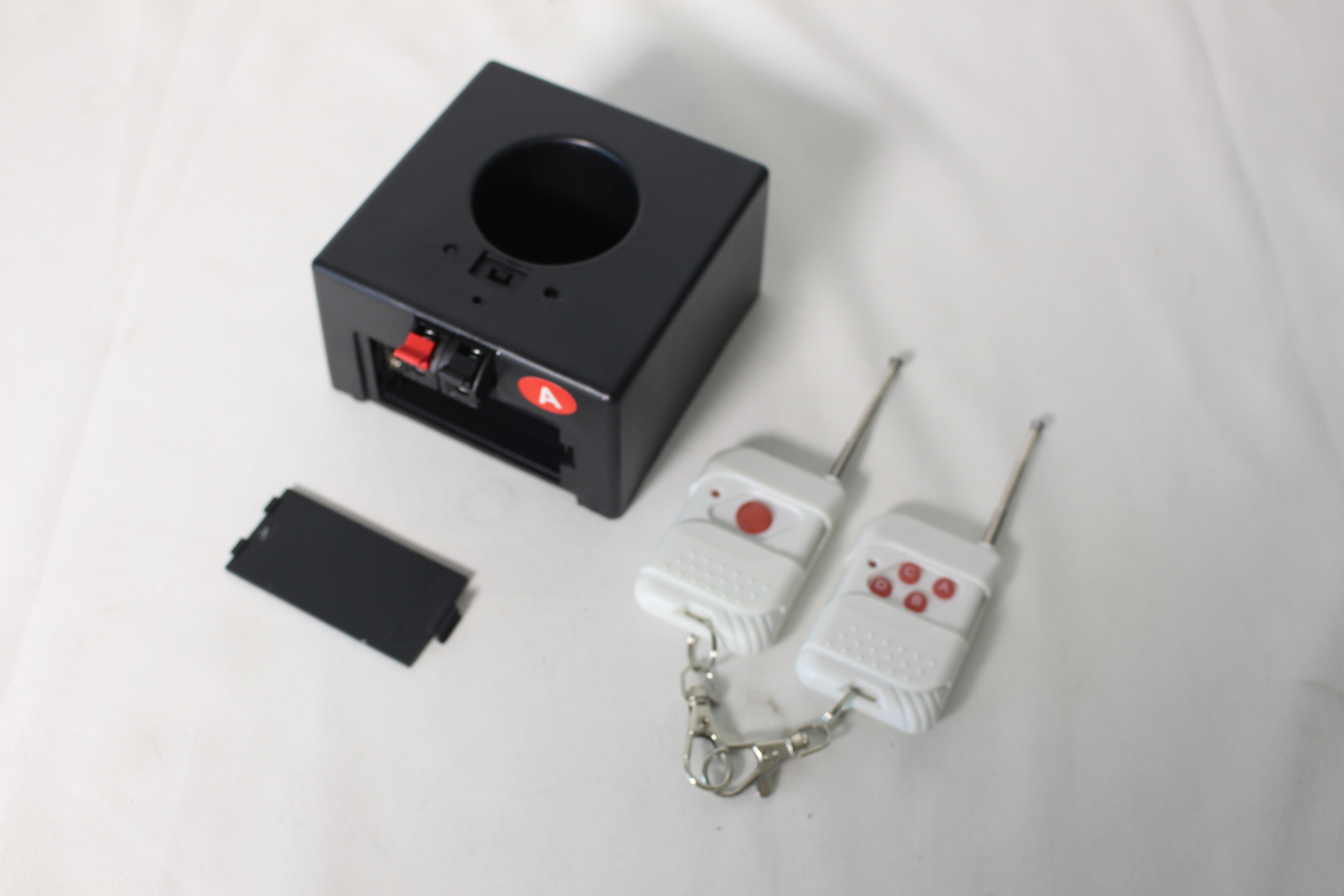 Wholesale cross-border overseas best-selling stage cold fireworks igniters, firework machines, flower sprayers, electronic controllers, proposal, wedding, opening performance igniters and props details Picture