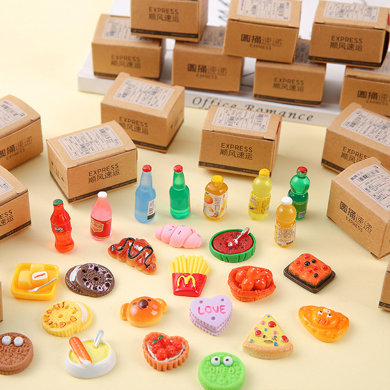 New mini express box, parcel toy blind box, miniature toy supermarket simulation display item, food and play blind box Application Scenario
