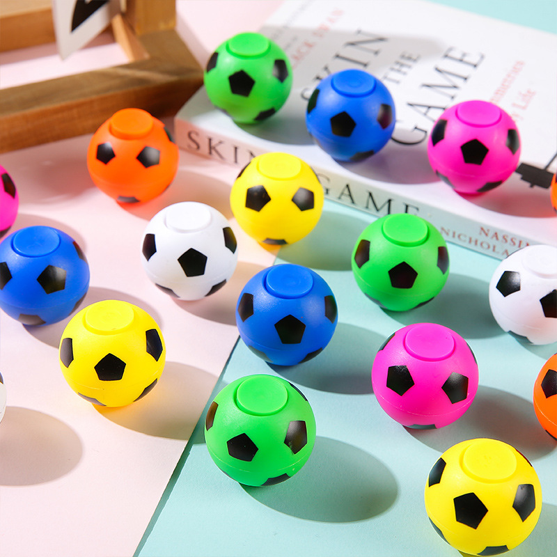 Flea market for children and toddlers, small commodities, friends' market, flea market for primary school students, kindergarten gifts full figure