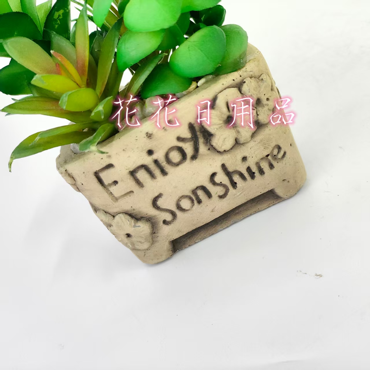 Artificial flowers, fake flowers, bonsai, cement POTS and various succulent decorations Application Scenario