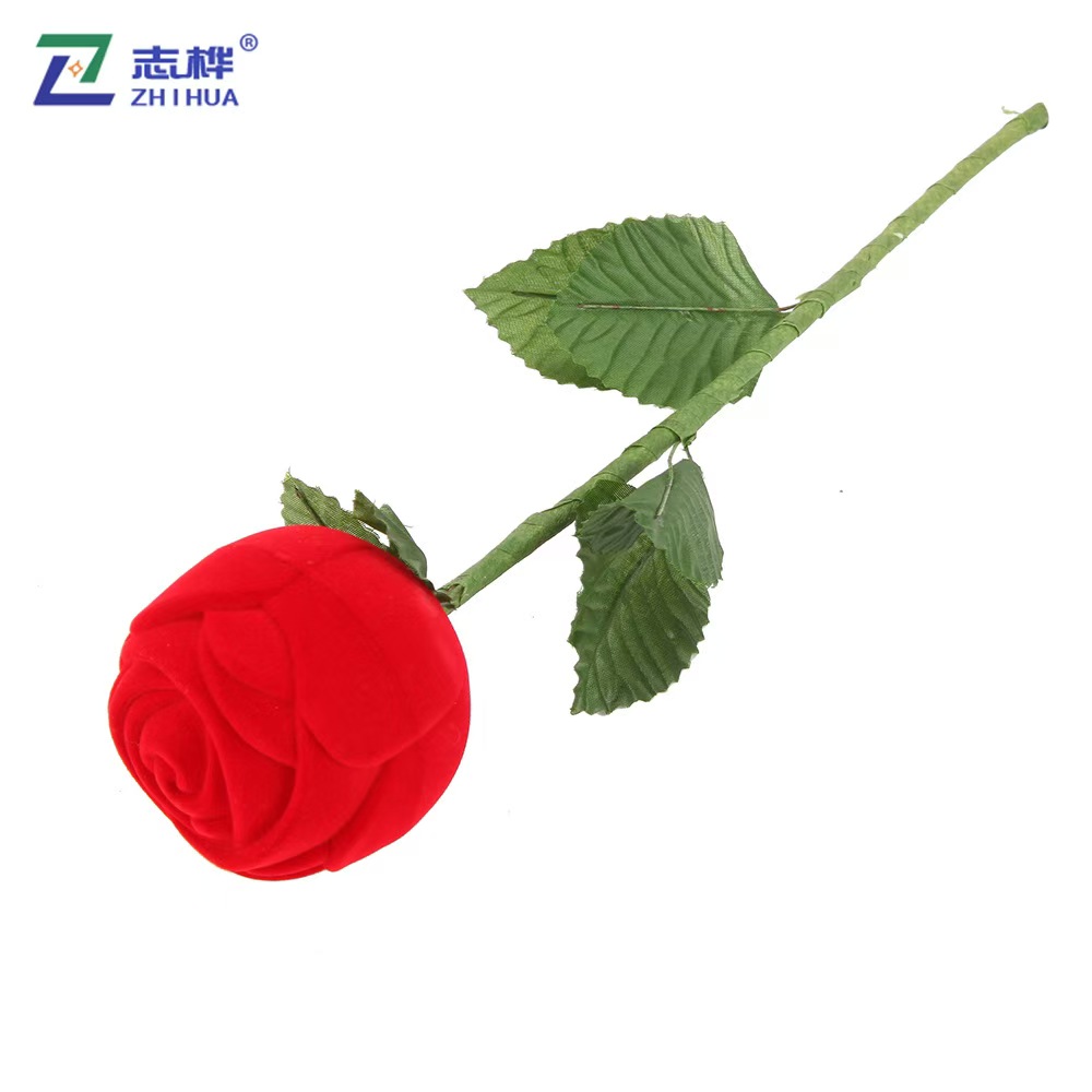 Hot-selling velvet fabric and metal decoration jewelry storage box, jewelry store gold store decoration box, Valentine's Day and Mother's Day ring box, pendant box, bracelet box, bracelet box, jewelry packaging box, jewelry packaging box, jewelry box Application Scenario
