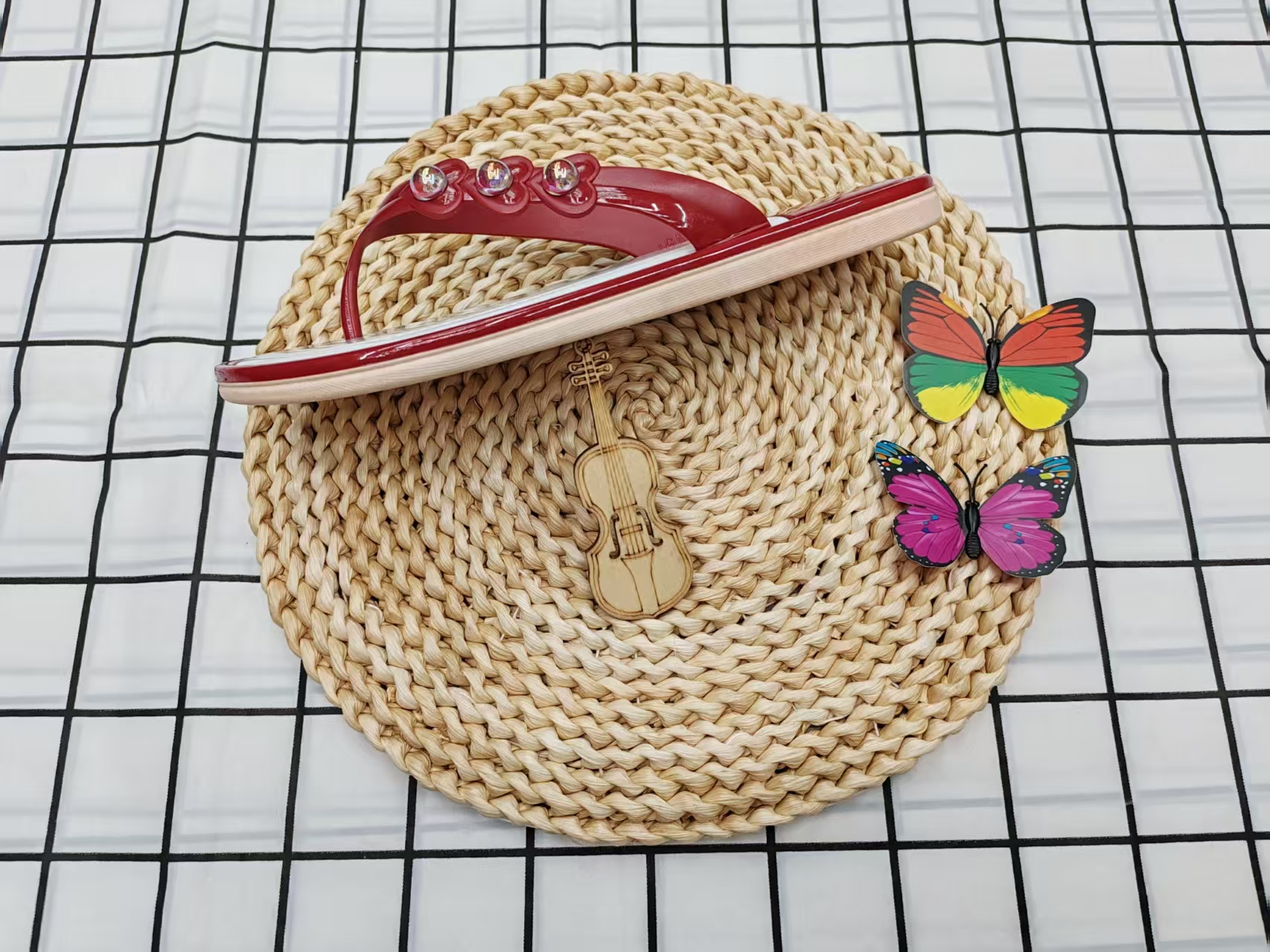 The new summer 2025 casual and fashionable flat heel flip-flops for outerwear Specification drawing