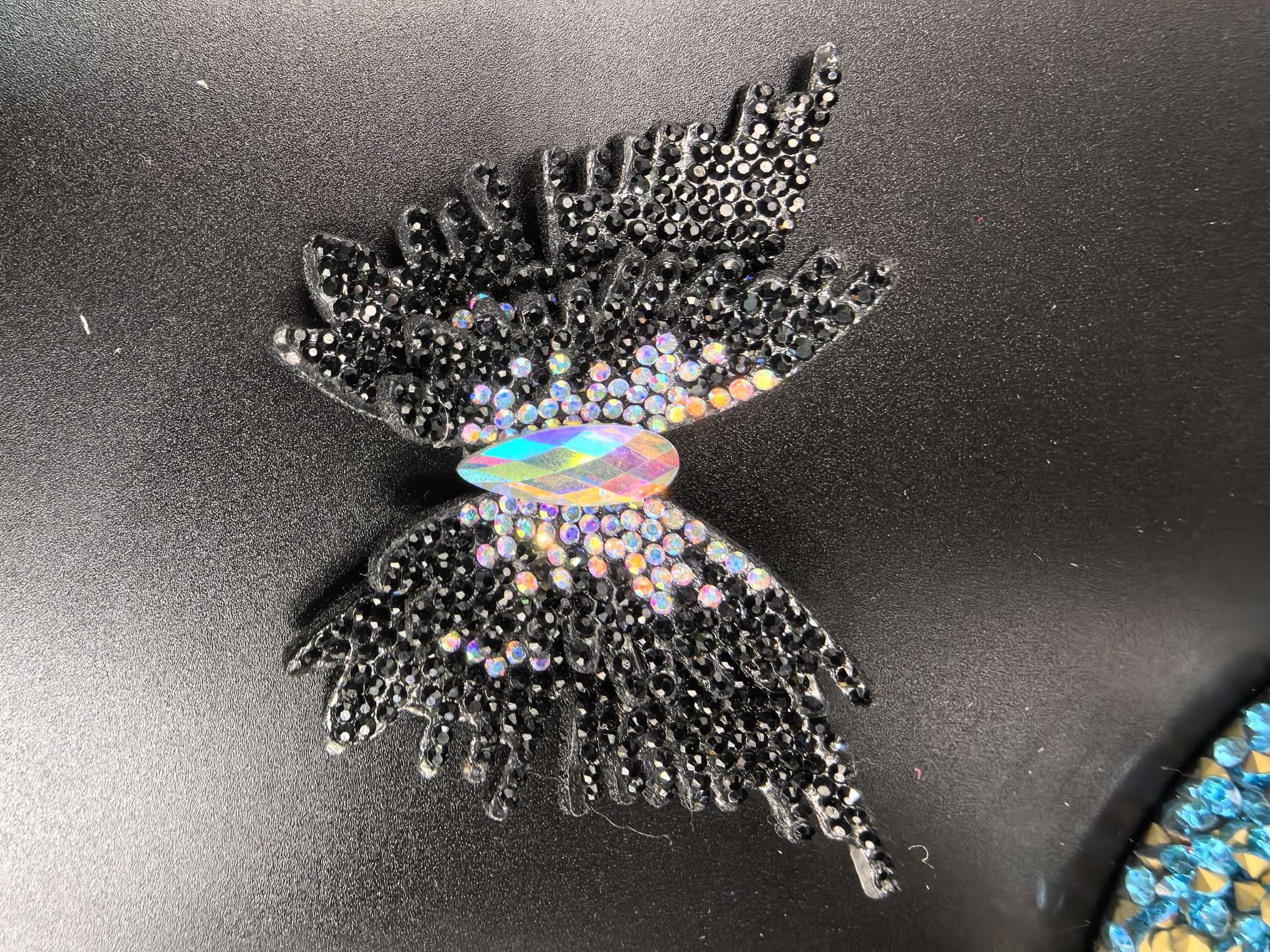 厂家新款蝴蝶水钻胸针时尚百搭超大装饰服饰饰品手工女 