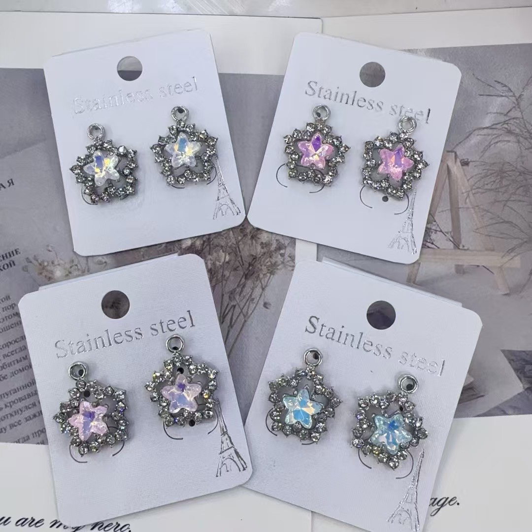 A wide range of creative and versatile decorative accessories and accessories are available for a variety of choices