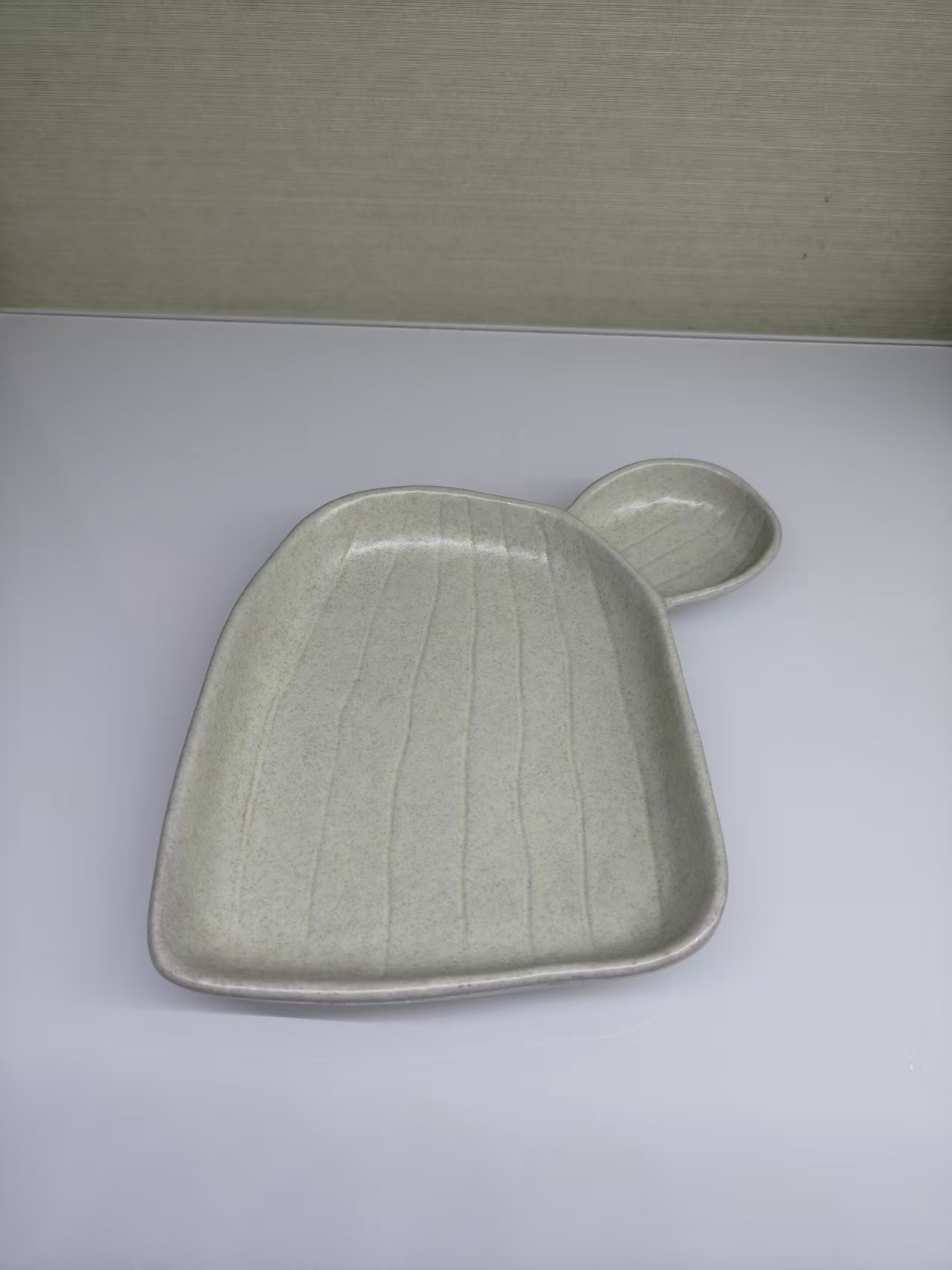 釉下彩 高温 陶瓷盘 时尚简约可爱风餐盘