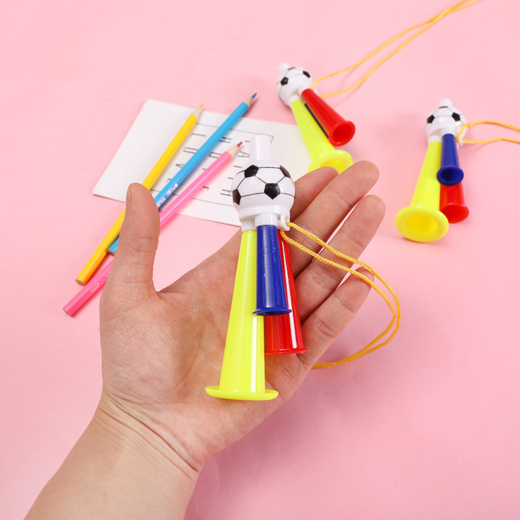 Sports meeting cheering props, football match atmosphere props, dual-tone small horn, personalized and creative horn whistle Specification drawing