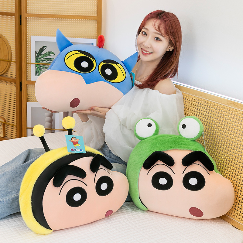 The official new cartoon Crayon Shin-chan head-shaped throw pillow, home cushion, living room sofa decoration, office lumbar support pillow Application Scenario