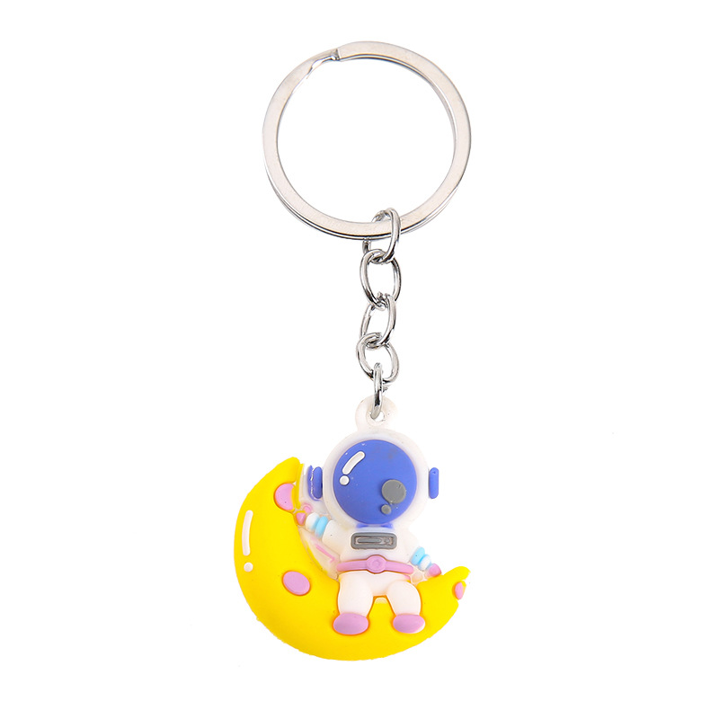 Creative cartoon astronaut keychain bag pendant, exquisite car key chain, astronaut student ground promotion gift Item Picture
