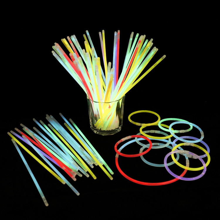 Douyin's best-selling toy, the seven-color glowing glow stick, is sold directly by the manufacturer. It's a party glowing stick toy and a fluorescent bracelet Specification drawing