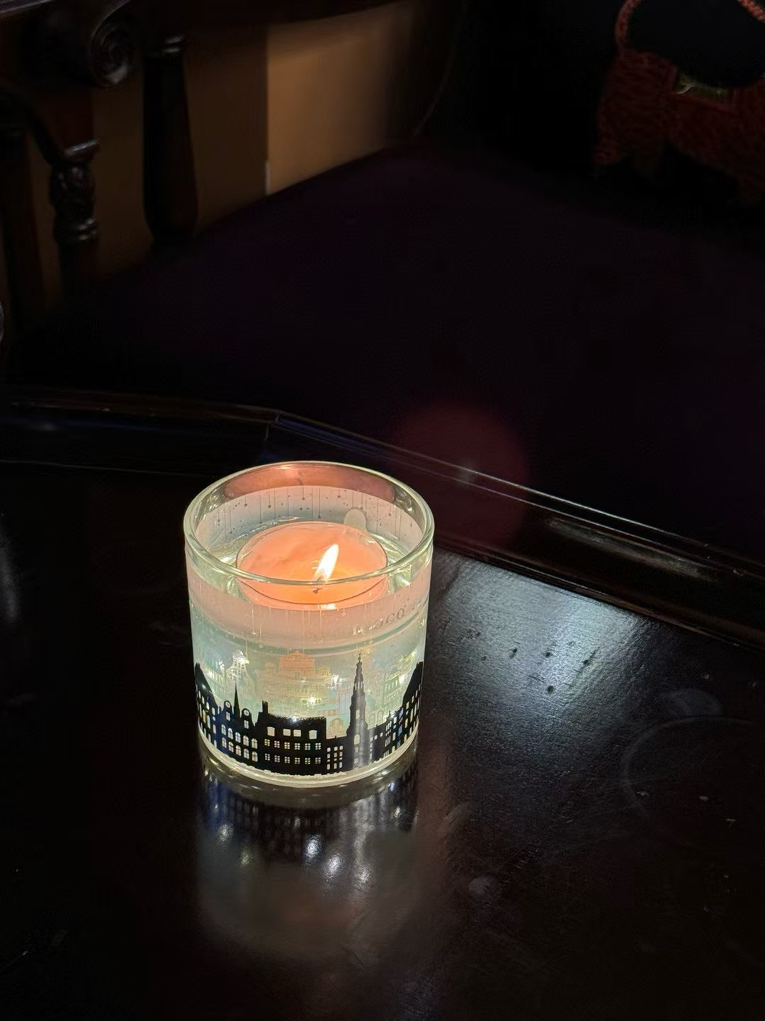 Tiffany&CO.蒂芙尼同款
SUMICOCO 城堡之光节日限定香氛蜡烛礼盒
香型选择：梦幻蓝风玲/英国梨&小苍兰详情图2