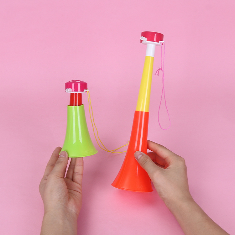 Three-section horn toys are selling well at street stalls. Two-section large horn toys are children's gifts Specification drawing