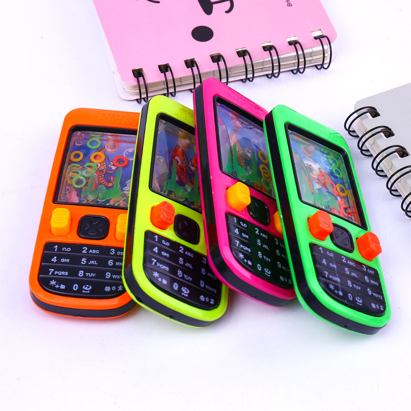 Ring-toss water machine, nostalgic toy mobile phone-shaped water machine, handheld game console, ring-toss water machine Specification drawing