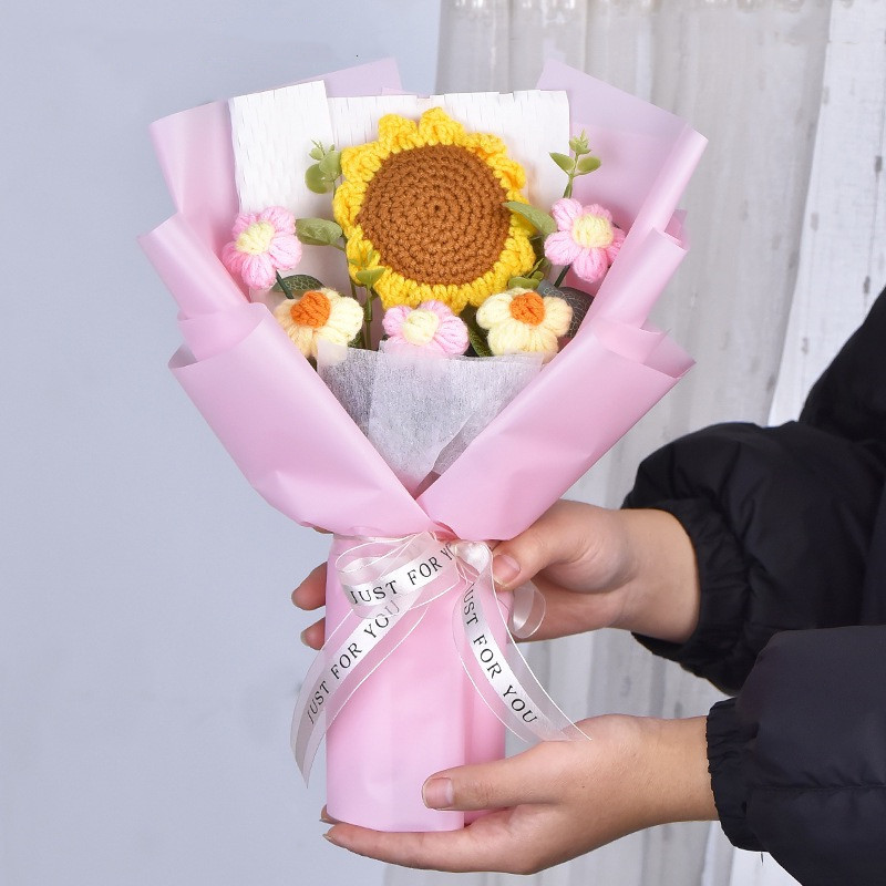 Sunflower-sized knitted handicrafts, finished products, creative gifts, artworks, graduation gifts, mini knitted woolen bouquets, simulated cream puffs, little champs-style birthday gifts, kindergarten graduation bouquets, Mother's Day Specification image