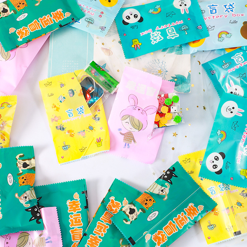 Children's Day Kindergarten Prizes: Small gifts for children, toys, blind bags, stationery for primary school students, ground promotion gifts, small blind bags full figure