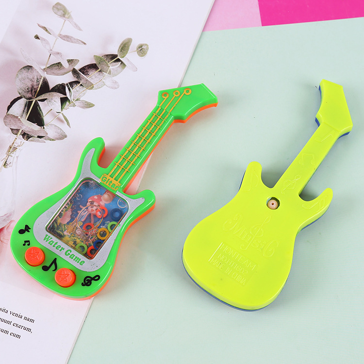Water ring toss cartoon water machine game console, nostalgic toys, Yiwu small toys and gifts wholesale, street stall toys Application Scenario
