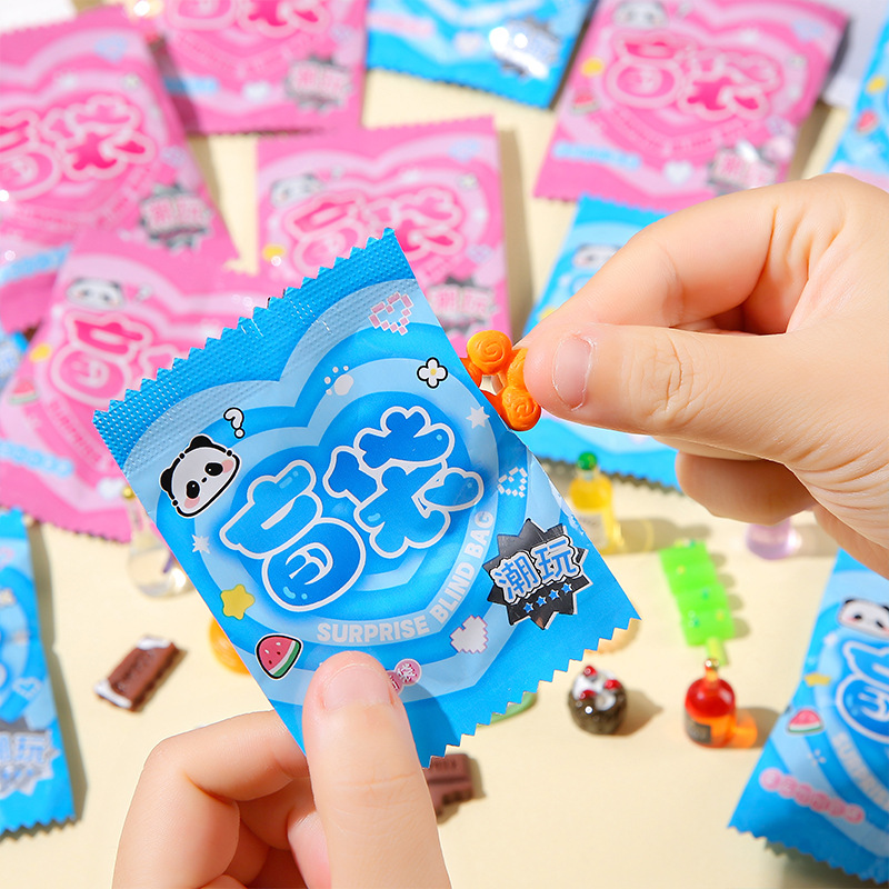 Internet-famous blind bags, miniature food toys, mini model toys, simulated supermarket snacks, beverages, wine bottles, ornaments and small ornaments full figure