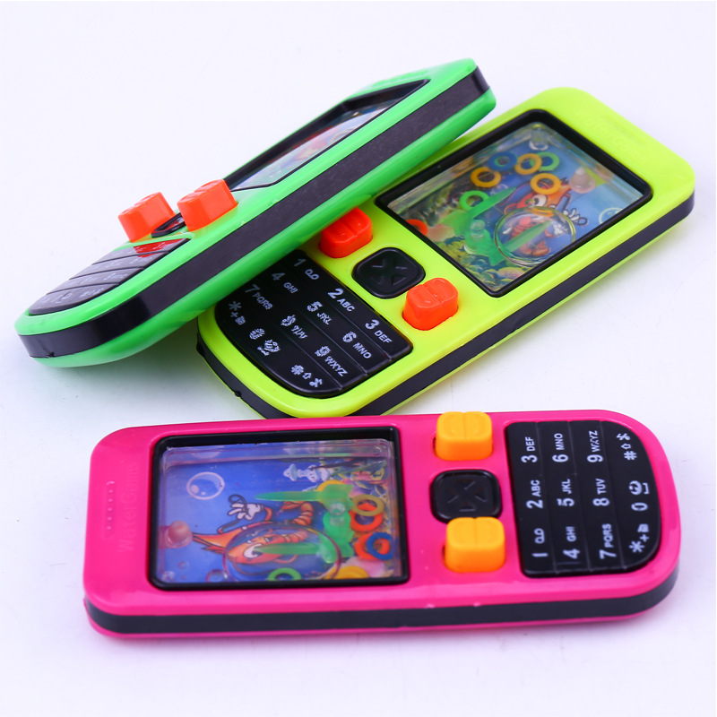 Ring-toss water machine, nostalgic toy mobile phone-shaped water machine, handheld game console, ring-toss water machine Application Scenario