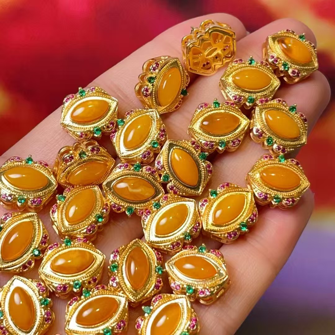 Natural horse's eye amber zircon straight-hole diy jewelry accessories, crystal accessories, traditional sand gold accessories, copper-plated real gold with high color retention Specification image