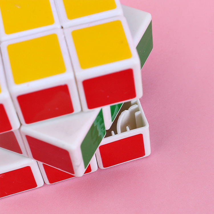 The competition-specific Rubik's Cube children's educational toy, the smooth and versatile three-level intelligence development and stress-relieving Rubik's Cube, is selling well at the street stall Specification drawing