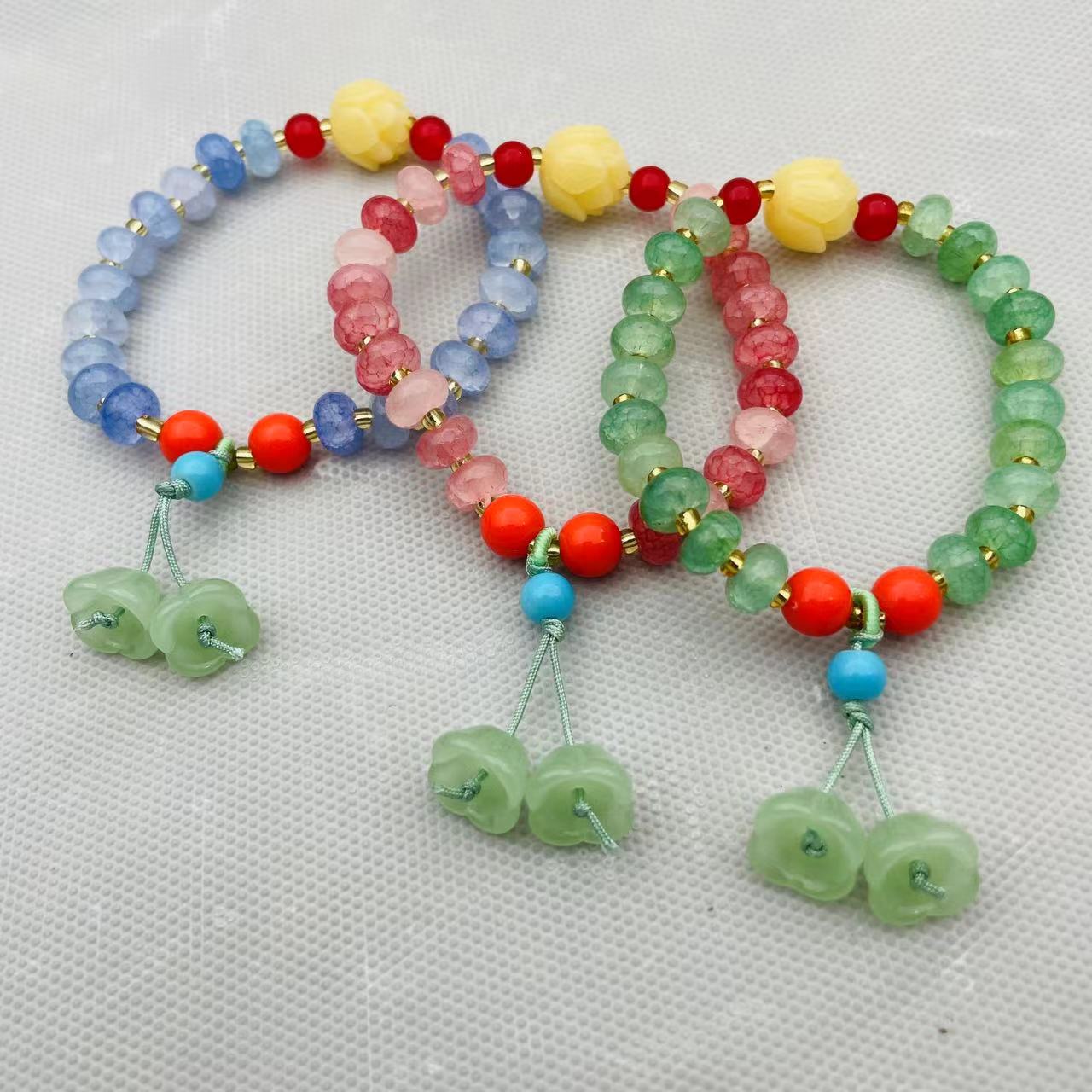 Chinese-style floral gradient glass bracelet for women, high-end glass bracelet, cultural and creative jewelry, scenic area stall mixed wholesale