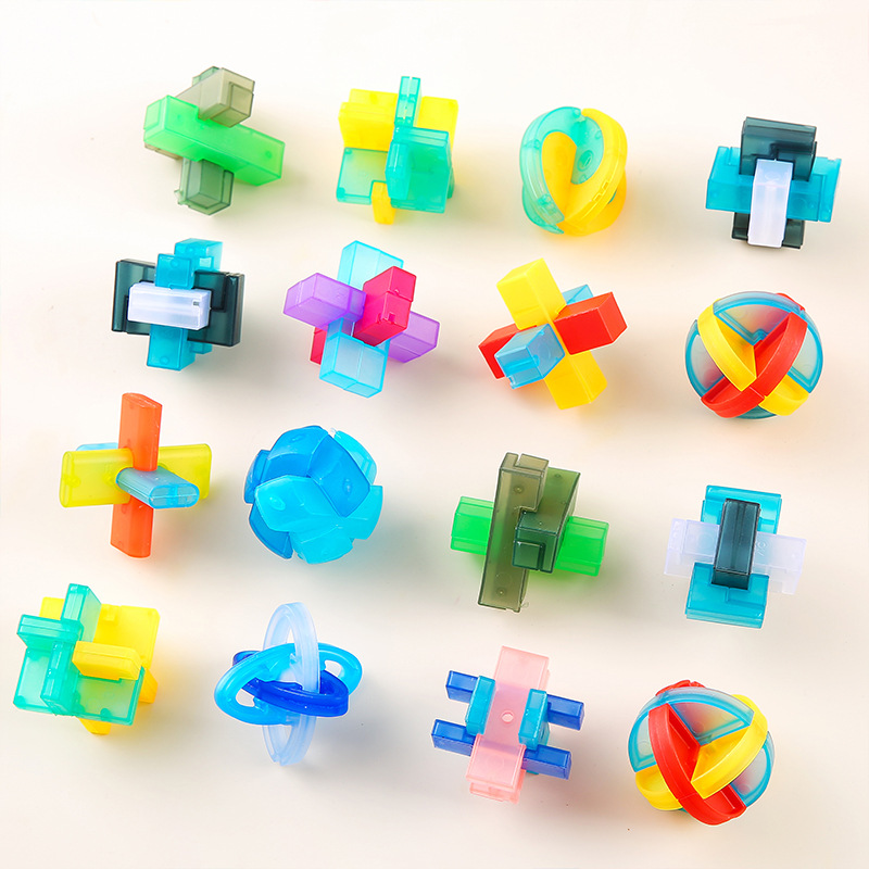 Children's intelligence puzzle ring mortise and tenon building blocks, transparent glass, Lu Ban lock, Kongming lock unlock, educational toy assembly wholesale Application Scenario