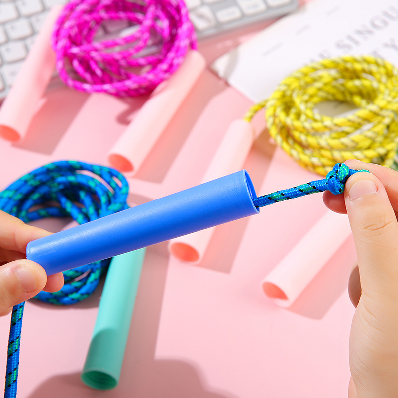 Skipping rope toys, children's plastic, primary school sports, kindergarten, beginners, boys and girls, skipping rope, plastic handle, cotton rope Specification drawing