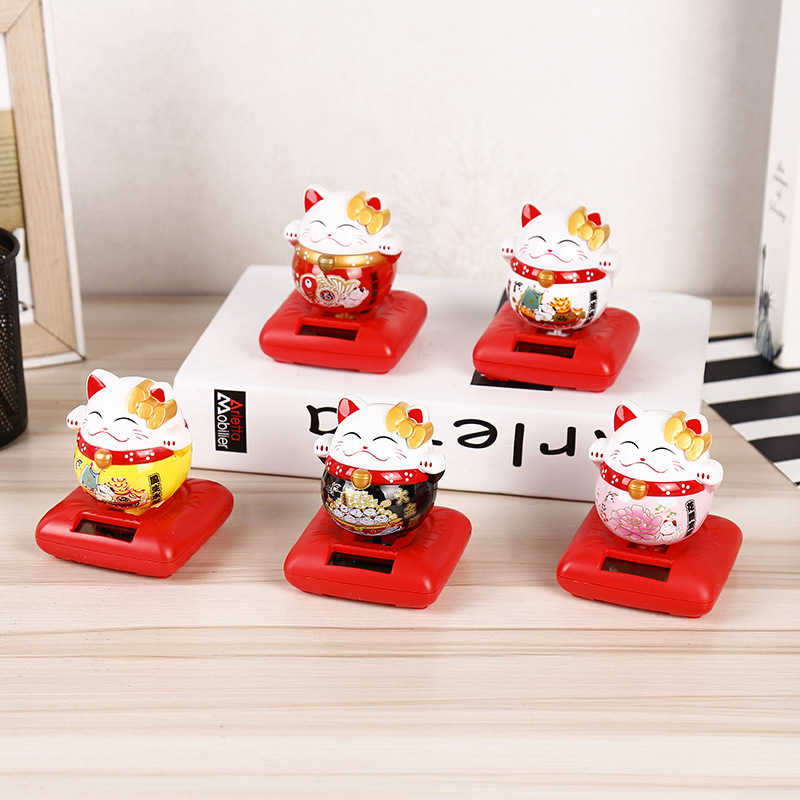 新款太阳能招财猫摇头汽车摆件 创意卡通公仔车载饰品礼品