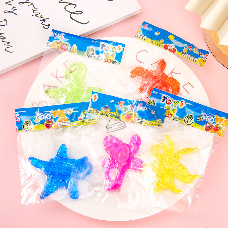 Prank toys, nostalgic children's toys, sticky Marine animals, wall-climbing telescopic forest animals, kindergarten gifts Application Scenario