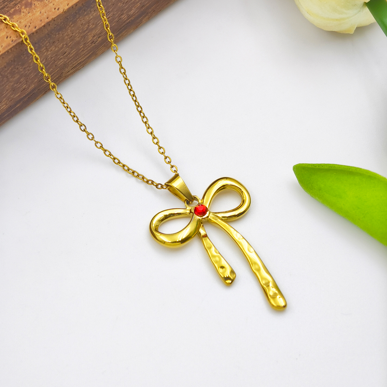 欧美跨境蝴蝶结法式复古精致项饰简约时尚百搭女式吊坠项链细节图