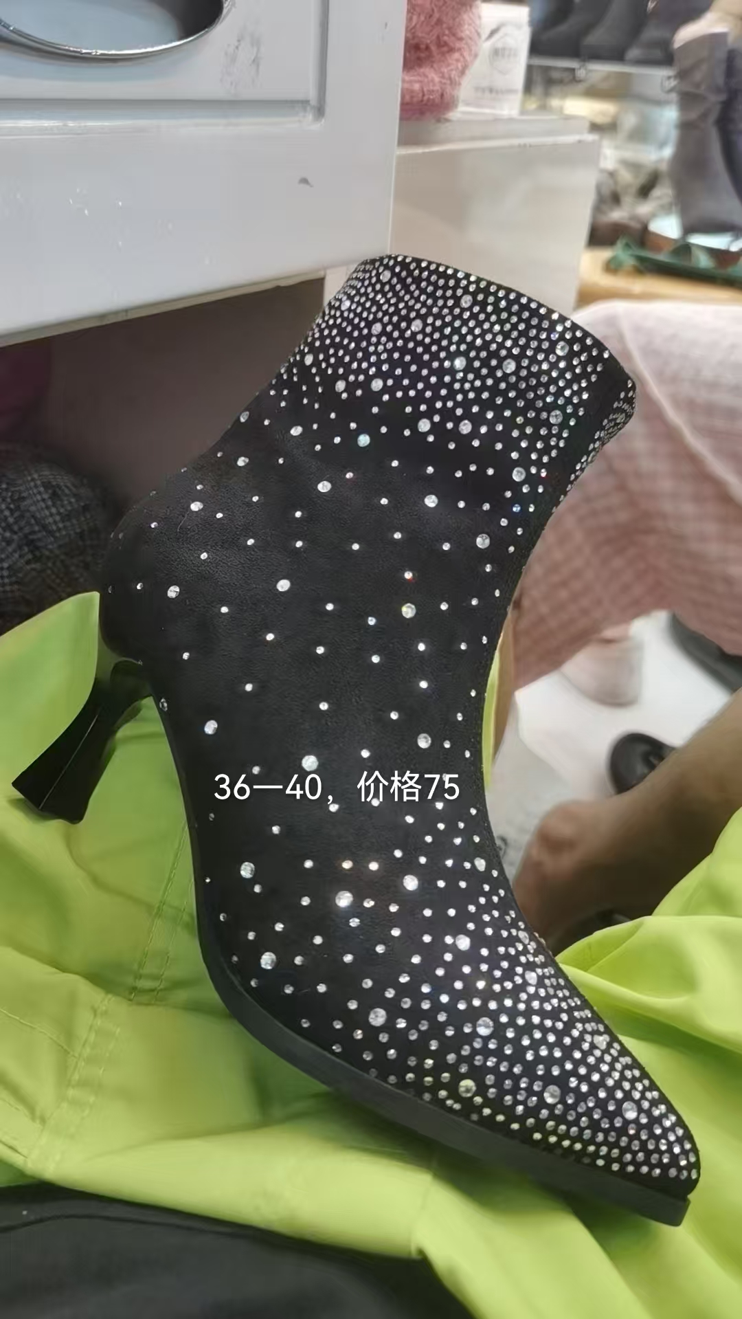 水钻女式高跟鞋皮靴尾号处理批发（36-40）码