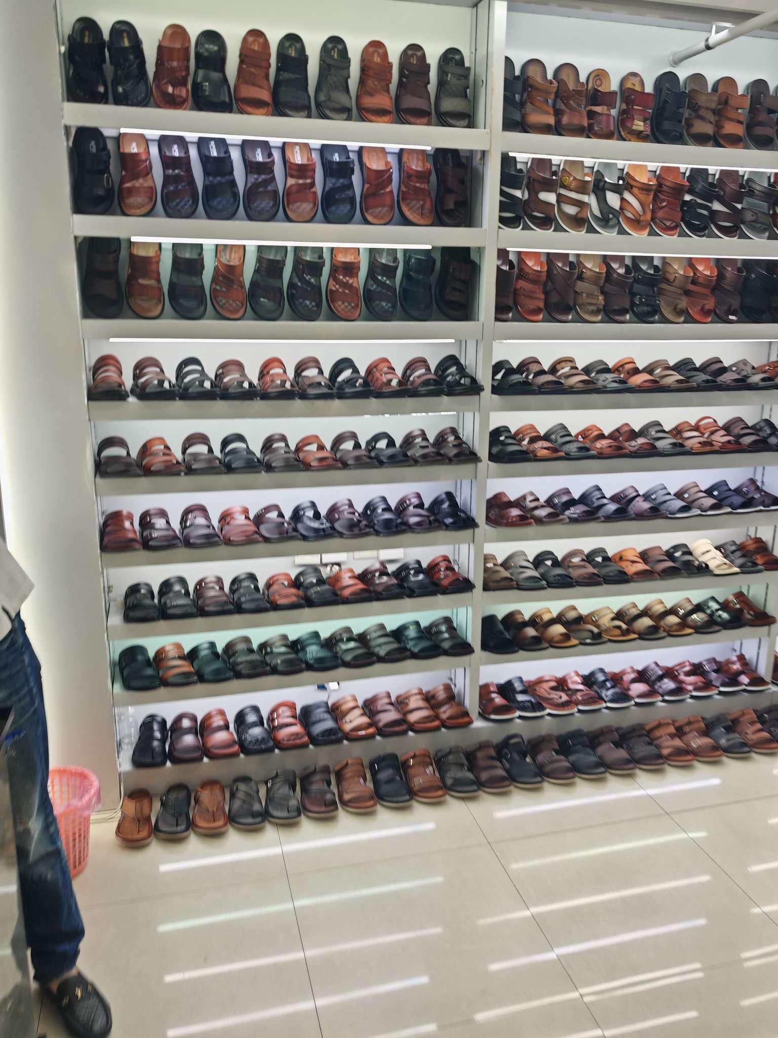 Buyun Shoe Trade describe pic - 1