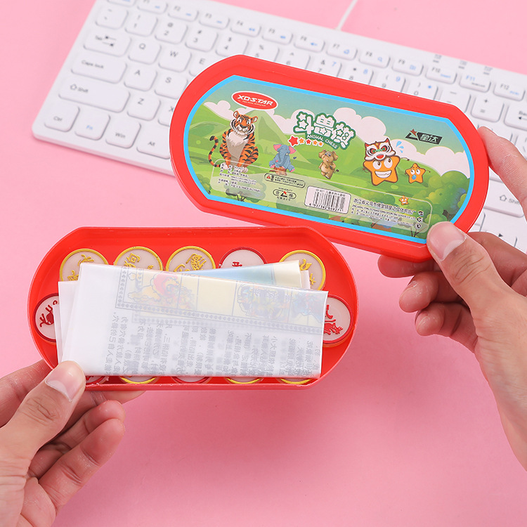 Wholesale of children's educational games such as flying chess, animal chess, Checkers, Gobang, Chinese chess, cartoon Go, and leisure toys Application Scenario