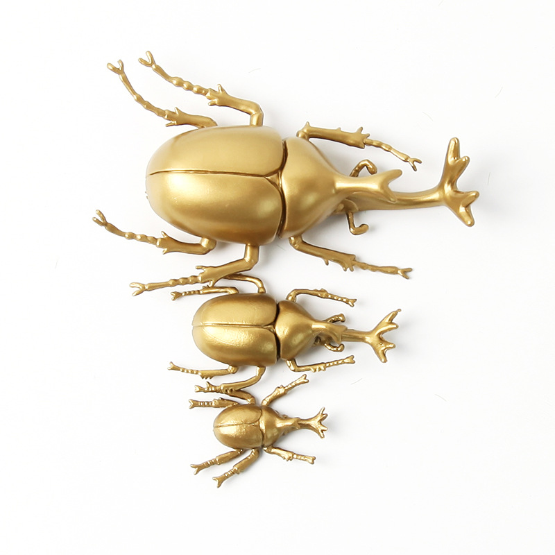 New golden Beetle model ornaments for children's toys, factory wholesale stalls for boys, animal simulation models Application Scenario