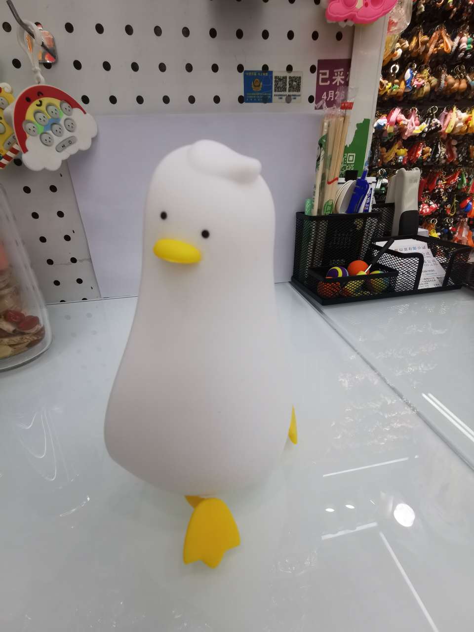发光玩具儿童电子发光拍拍鸭摆摊神器趣味玩具夜光闪烁儿童玩具