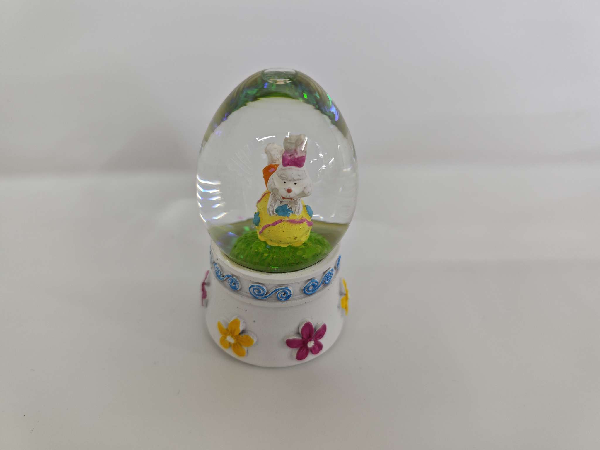 复活节树脂水球白底实物图