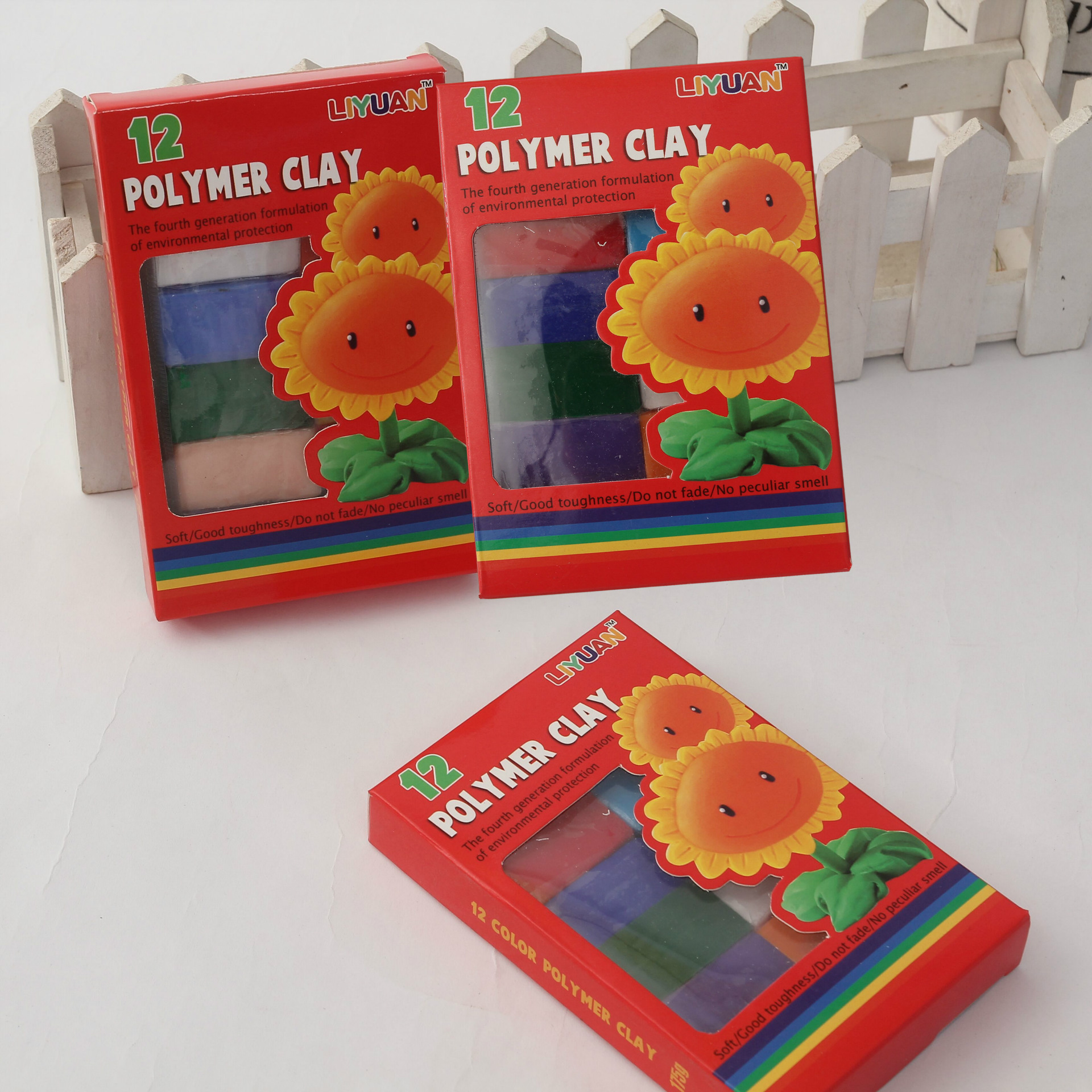 Manufacturer's soft clay and colored clay 12-color 175g set, red box, children's diy handmade clay toy LR12-H Application Scenario