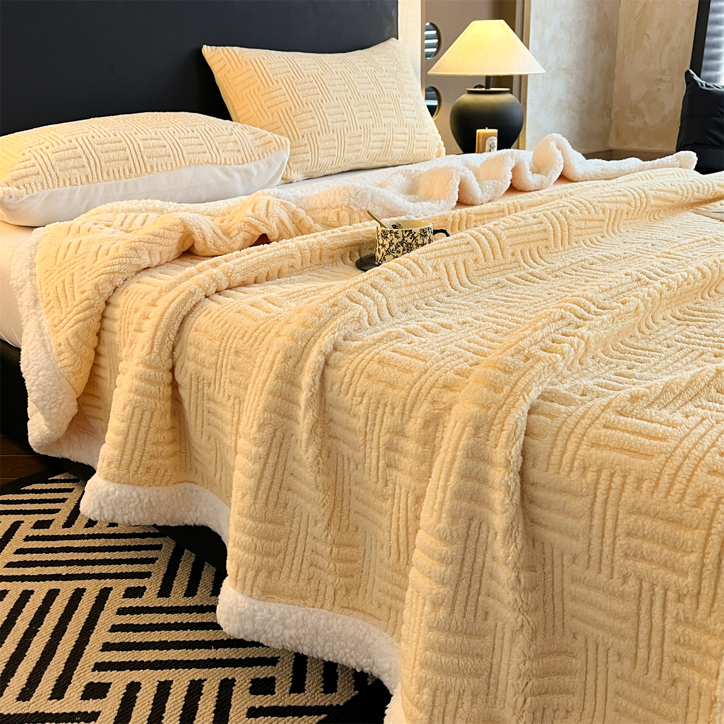 2025新款a类提花舒棉绒毯子饼干花午休毯办公室绒毯外贸跨境工厂细节图