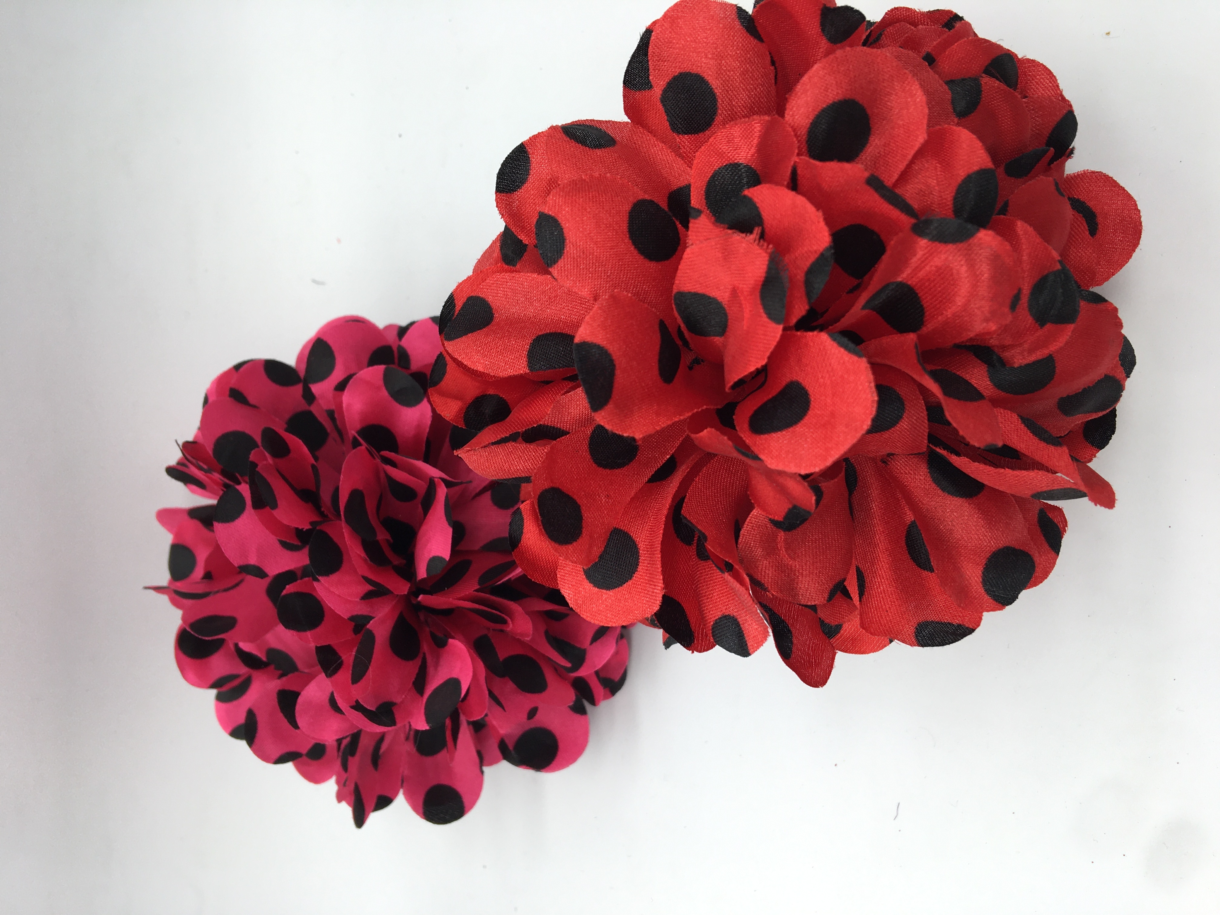 服饰配件定制蝴蝶结手编山羊绒线帽子伸缩扣提花领带布贴