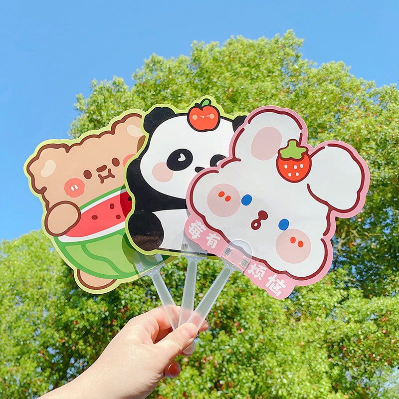 Cute cartoon animal children's irregular-shaped portable summer cooling fans, students' hand-held shaking fans, kindergarten gifts Application Scenario