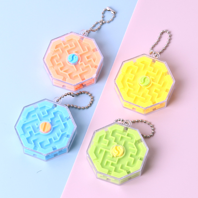 Children's educational toys, concentration training, beading maze, brain development toys, thinking games, backpacks, small pendants full figure