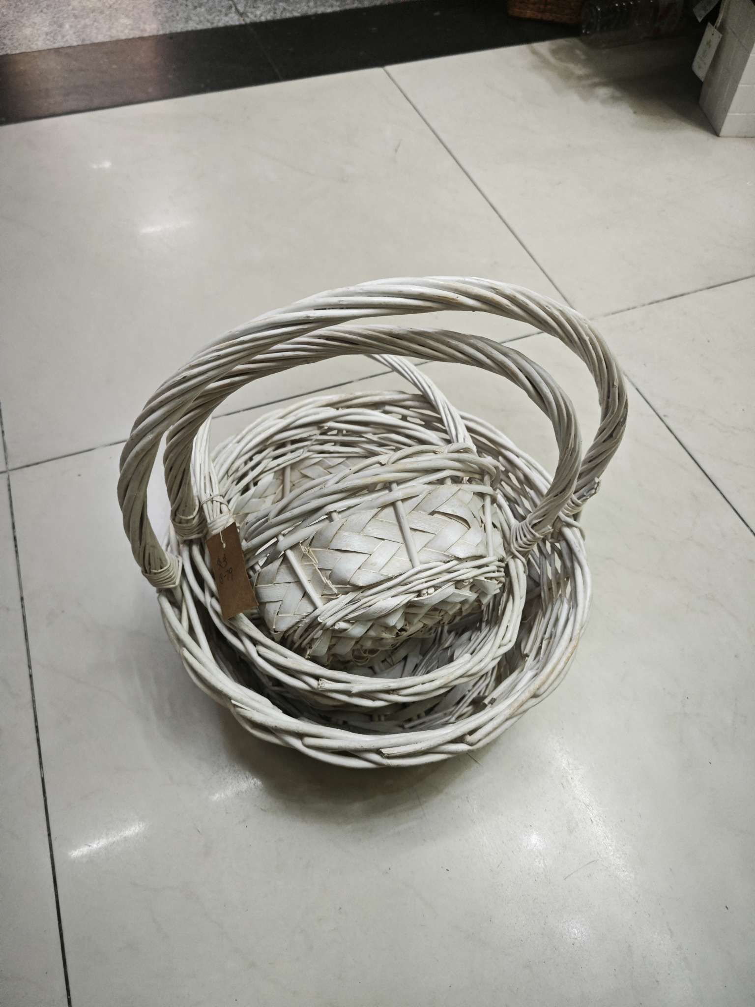 装饰花桶/花篮实物图