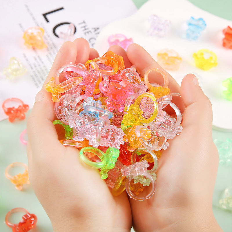 Children's diy seven-color diamond gemstone ring, transparent plastic ring setting, acrylic crystal jewelry, children's toy Application Scenario